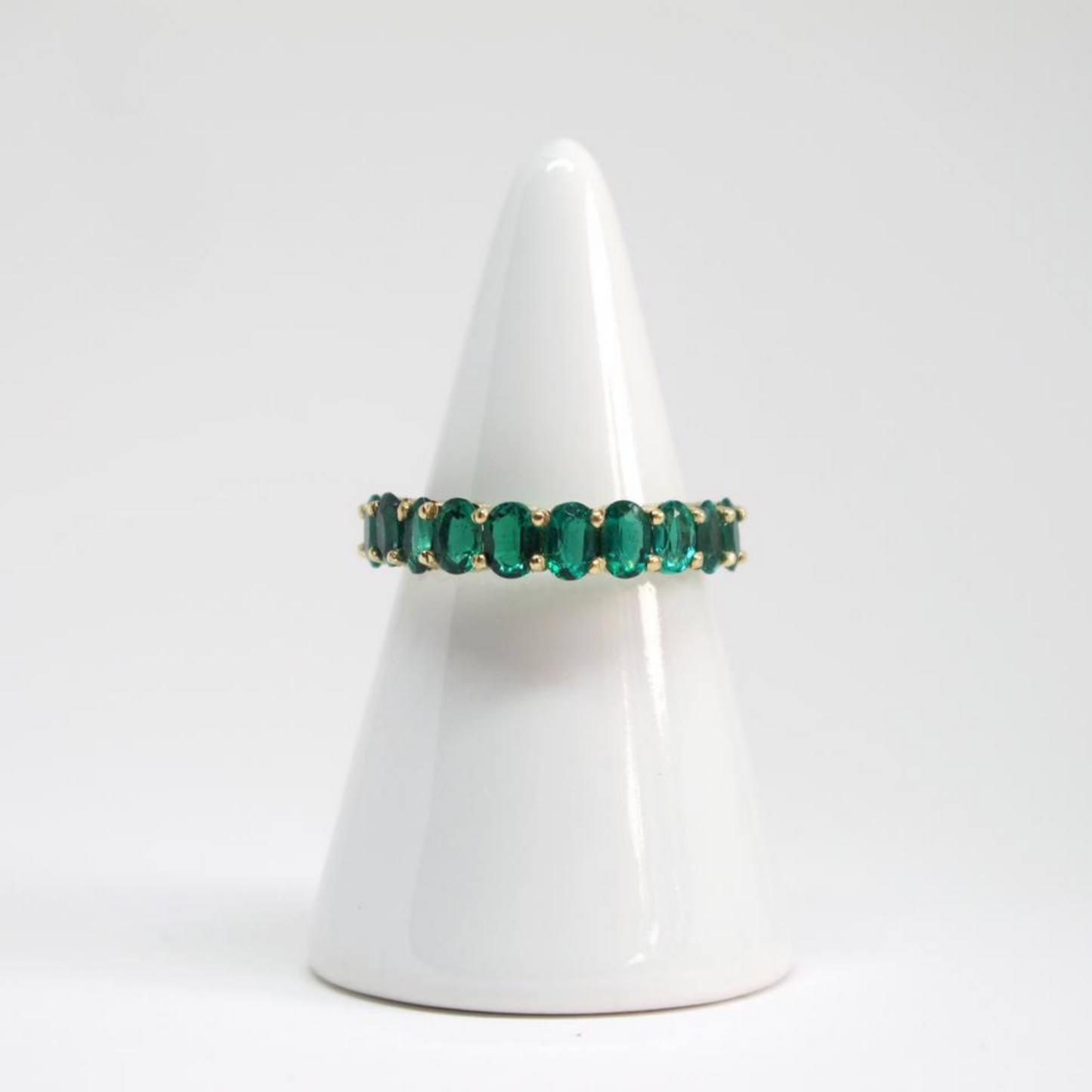 Oval Emerald Band