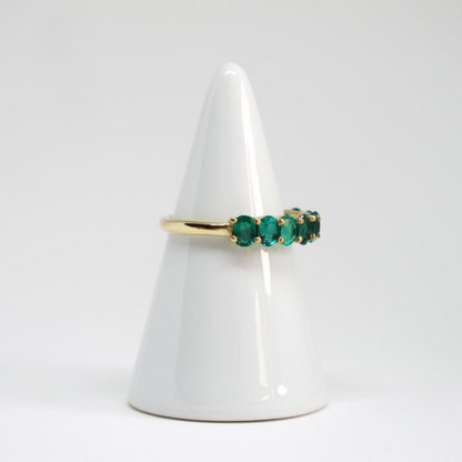 Oval Emerald Band