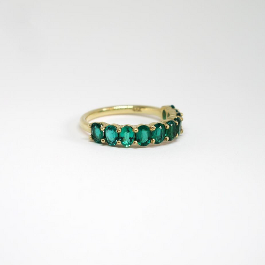 Oval Emerald Band