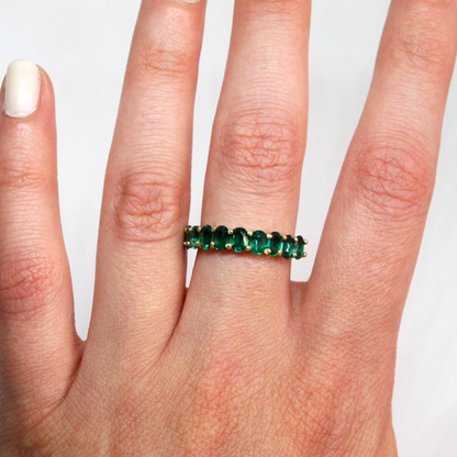 Oval Emerald Band