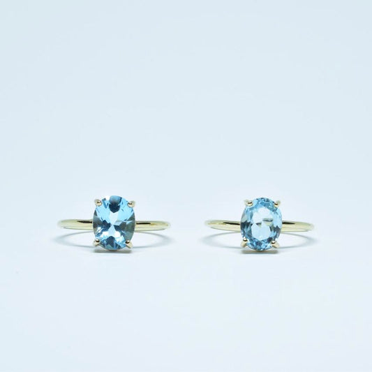 Pietra Ring with oval Blue Topaz